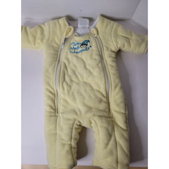 Baby Merlin's Magic Sleepsuit Fleece Pajamas Yellow Large 6-9 Months 18-21 lbs. - Picture 1 of 5